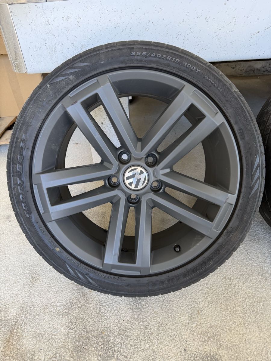 Volkswagen Pneumatici & Ruote complete: Felgen Amarok , T6 – Usato da Herznach venduto da Meritonhoxhaj