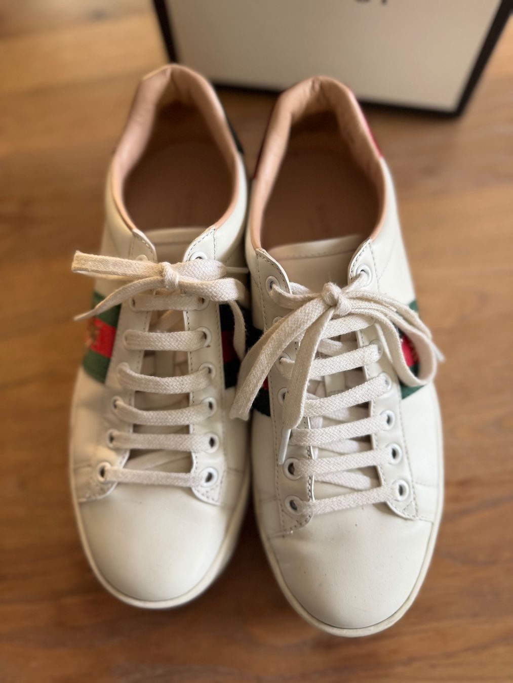 Gucci Damenschuhe: Gucci Sneakers weiss – Gebraucht aus Pfungen von Nemolito 2