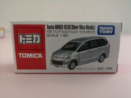 Tomica Toyota Avanza Veloz Silver Takara