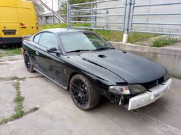 Ford Mustang SVT Cobra