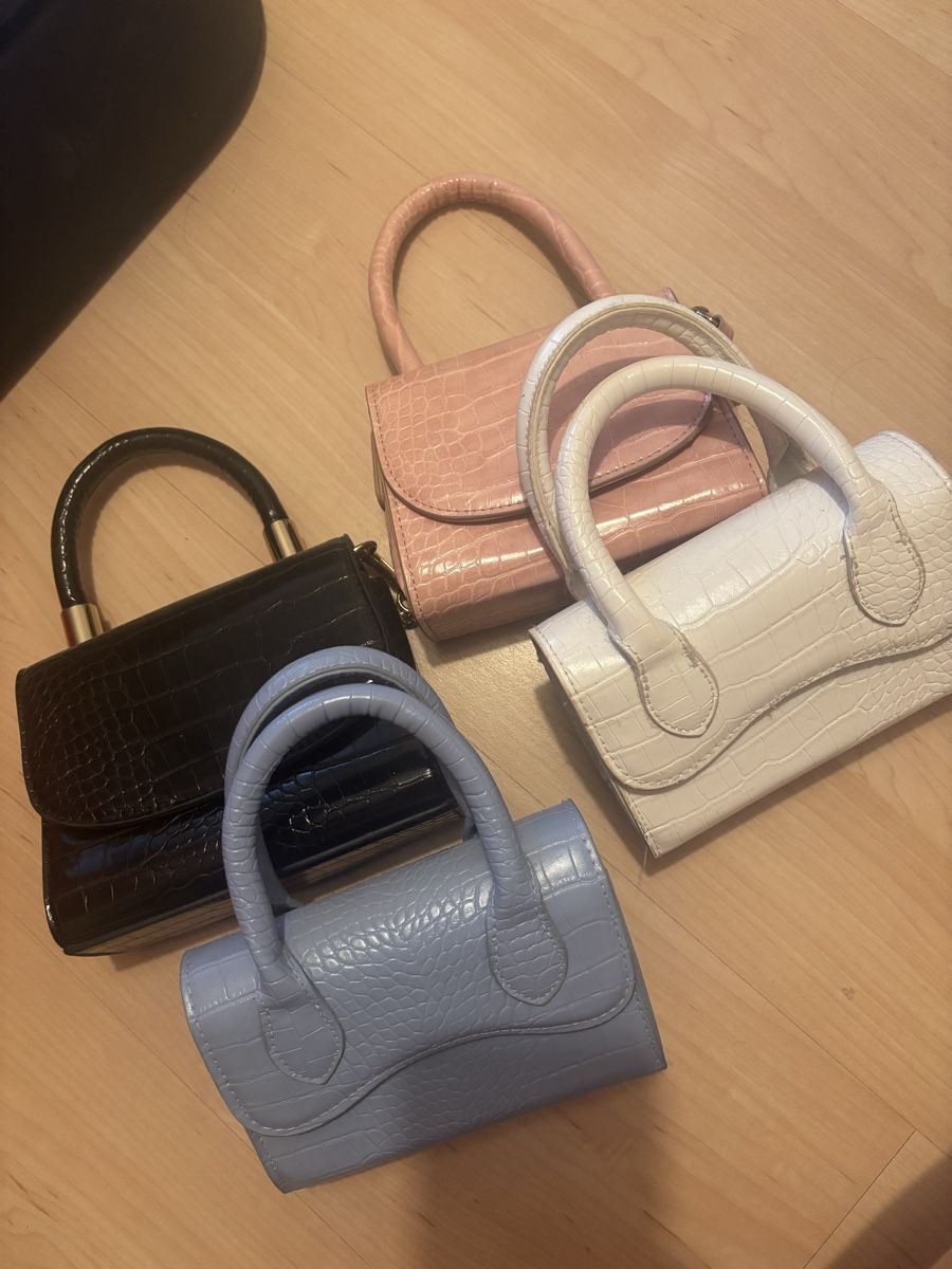 Borse da donna: Mini Handtaschen – Usato da Kehrsatz venduto da ale_zpc6
