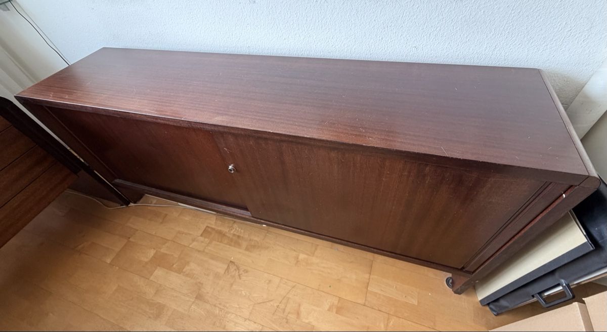 Cassettiere: Massives Mahagoni Sideboard – Usato da Meggen venduto da HubiC 1