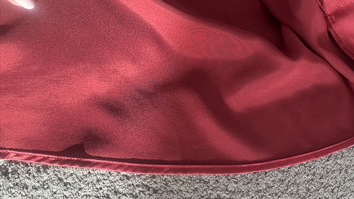 Kleider: Damen Midi Satinkleid mit Pullover  – Neu und originalverpackt aus Altendorf von Ro 8