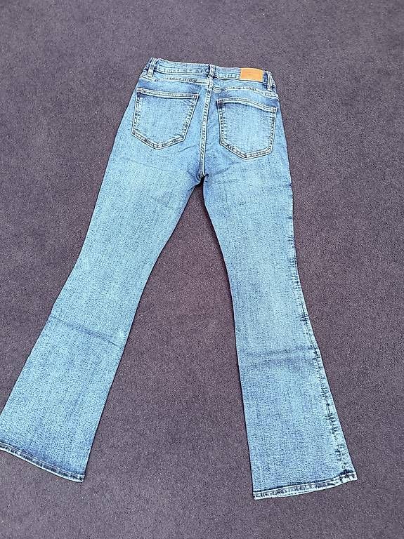 Jeans: Damen-Jeans perfect jeans – Usato da Steinhausen venduto da deikoon 1