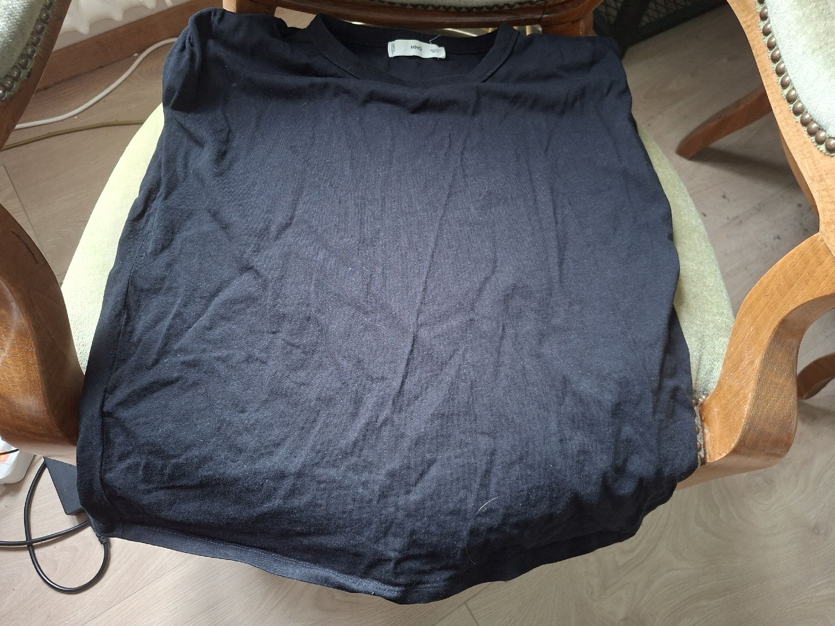 Mango T-Shirts: Ärmelloses Shirt – Gebraucht aus St. Gallen von Bigon 2