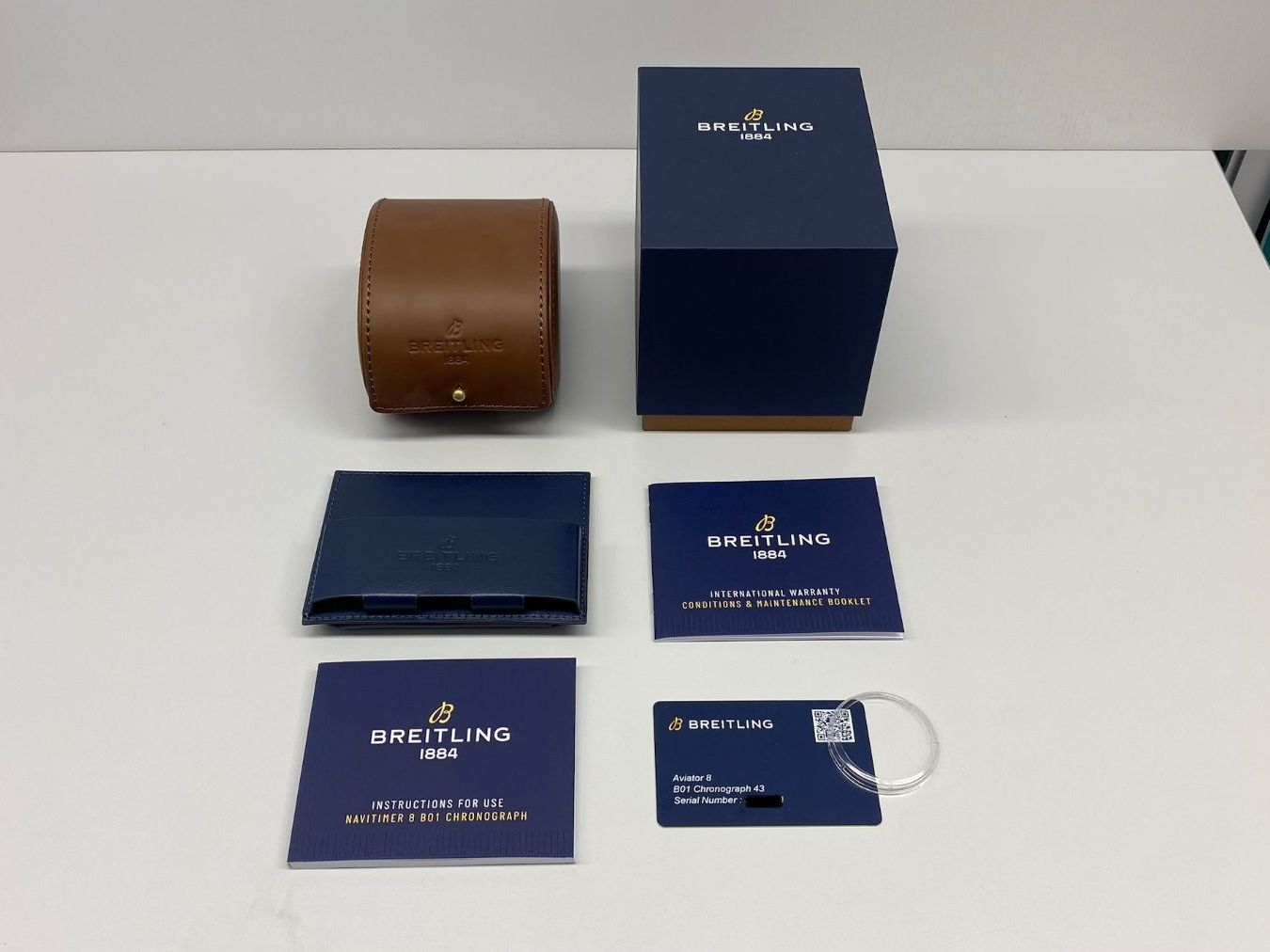 Breitling Orologi: BREITLING AVIATOR 8 B01 CHRONOGRAPH 43 MOSQUITO – Nuovo (secondo la descrizione) da St. Gallen venduto da galluswatches 8