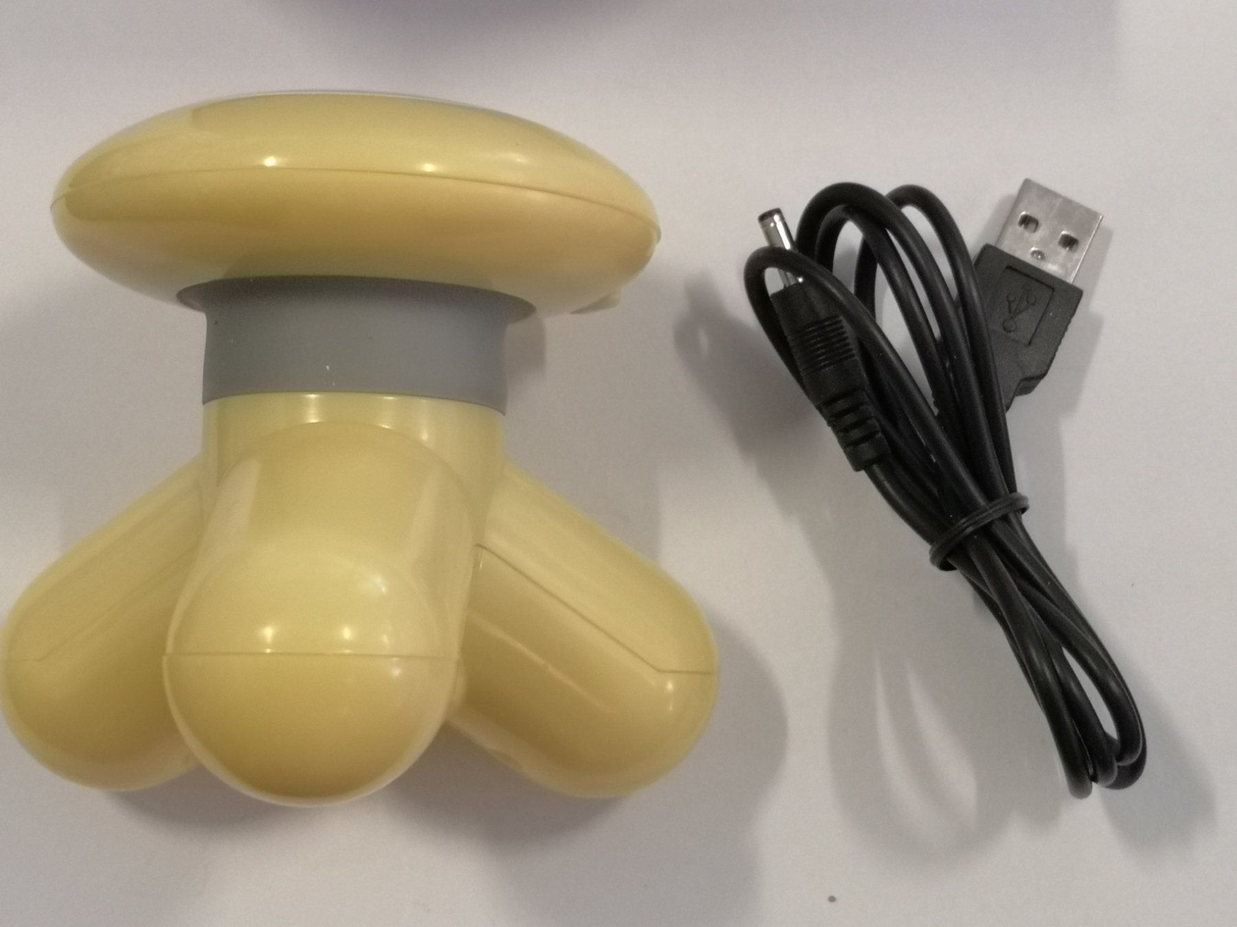 Massagegeräte: Mini MassageGerät Mimo Electic Massager mit USB AufladeKabel – Neu und originalverpackt aus Kloten von Euroasia 3