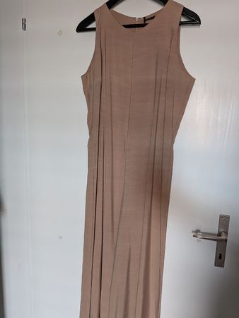 Jumpsuit 3/4 Bein ärmellos beige aus Italien 