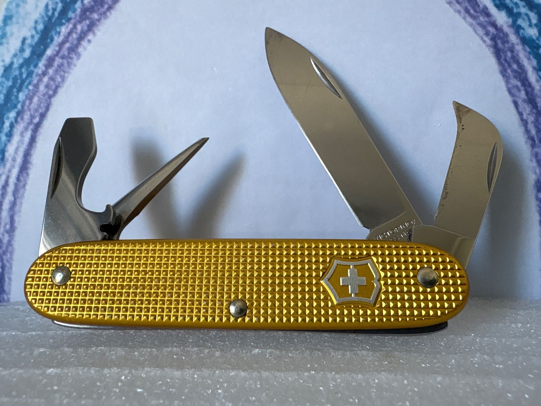 Victorinox Taschenmesser: VICTORINOX - Alox - Sackmesser - Bugnard – Gebraucht aus Andwil SG von Rainboli