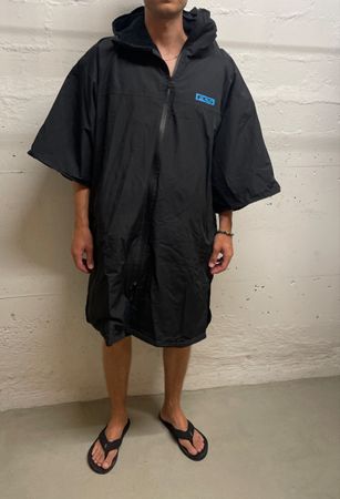 Surfponcho FCS shelter weather