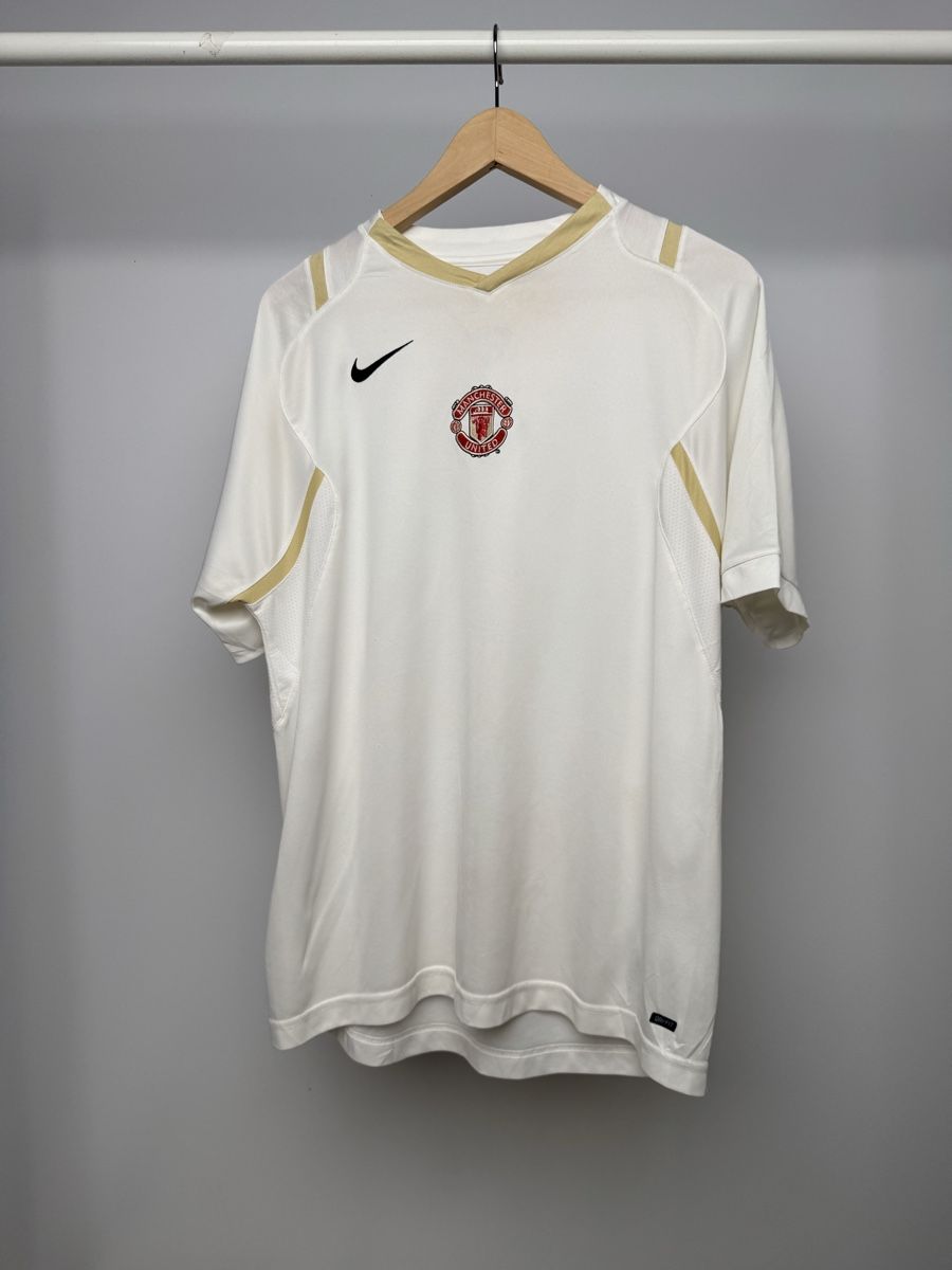 Nike Leibchen & Hosen: Manchester United training  – Neu (gemäss Beschreibung) aus Baden von Timelessthreads