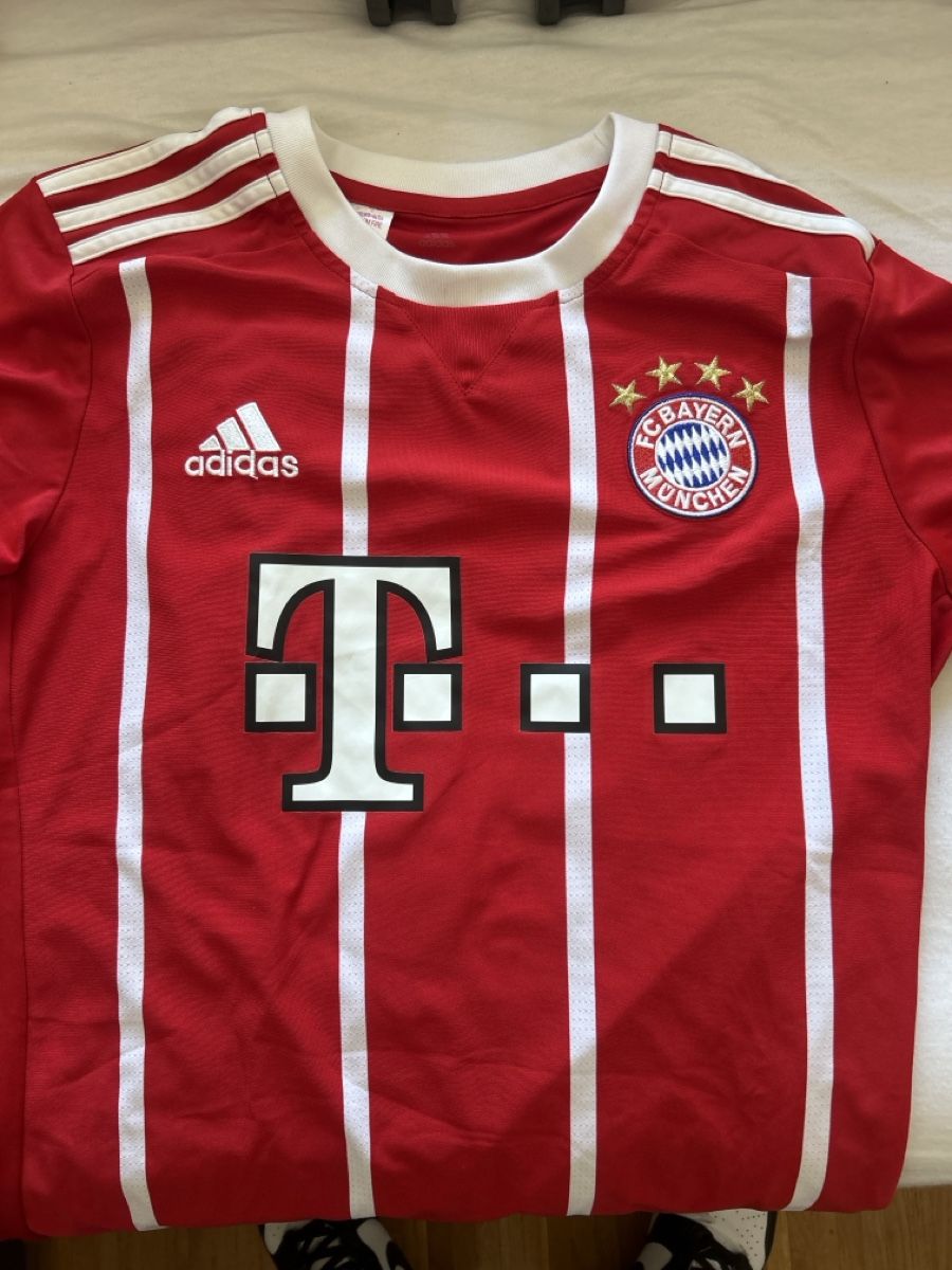 Bayern München Leibchen & Hosen: Bayern Munich Alaba – Gebraucht aus Renens VD von NNB_92