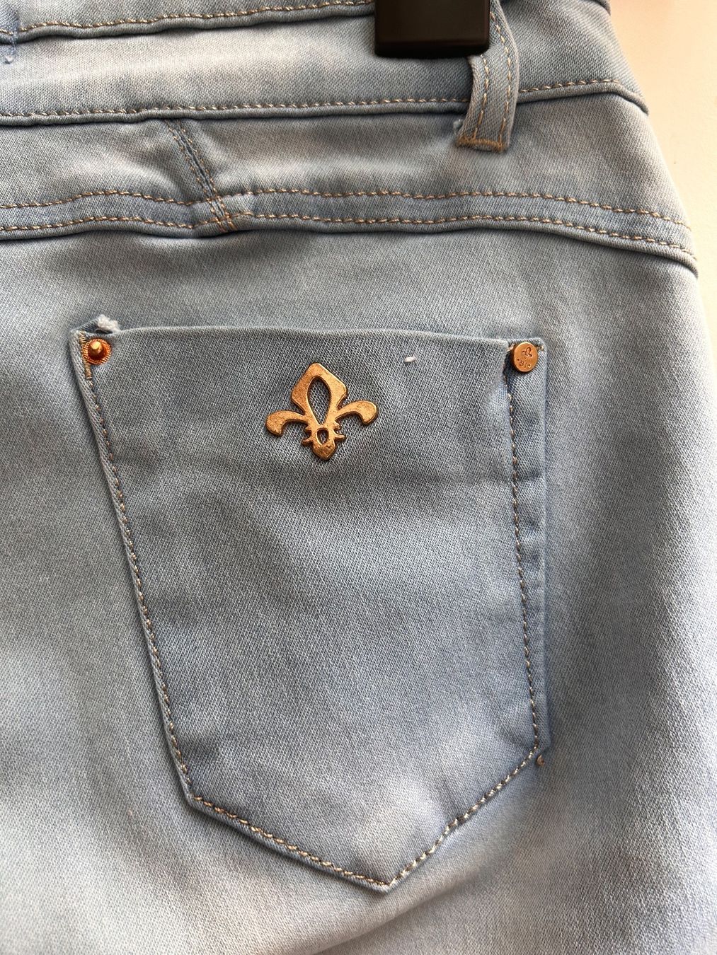 Pantaloni: Mädchenjeans – Usato da Dättwil AG venduto da fio_d76l 4