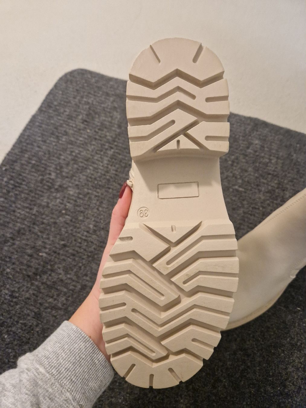 Zalando Scarpe da donna: Stiefeletten beige, 38, neu! – Nuovo (secondo la descrizione) da Birr venduto da Daria_secondhand 2