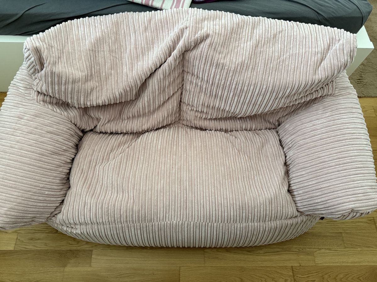 Poltrone: Fauteuil pouf rose clair bon état – Usato da Versoix venduto da denis_