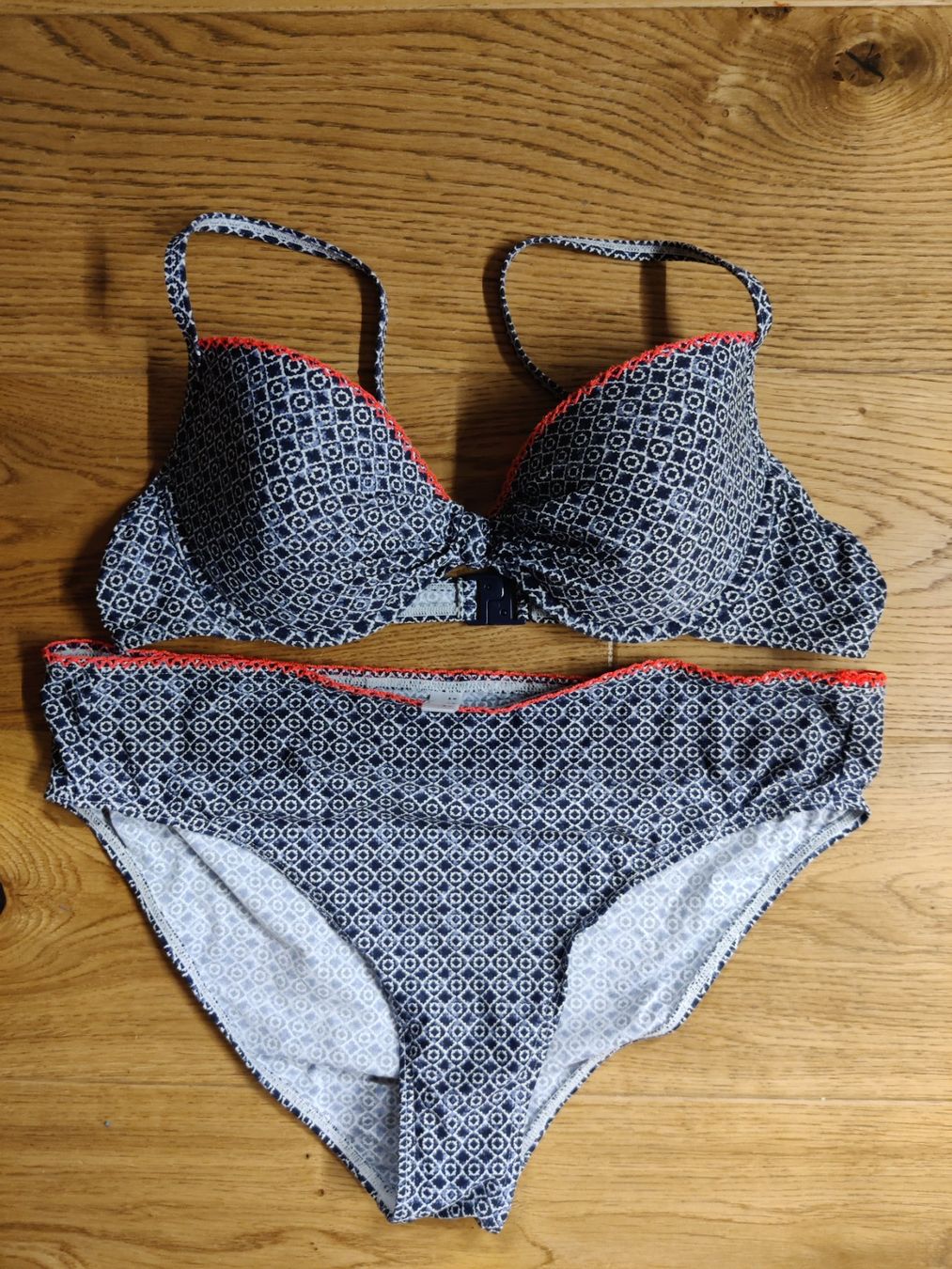Esprit Costumi da bagno & Bikini: Bikini (Esprit) – Usato da Basel venduto da vel_w2tr