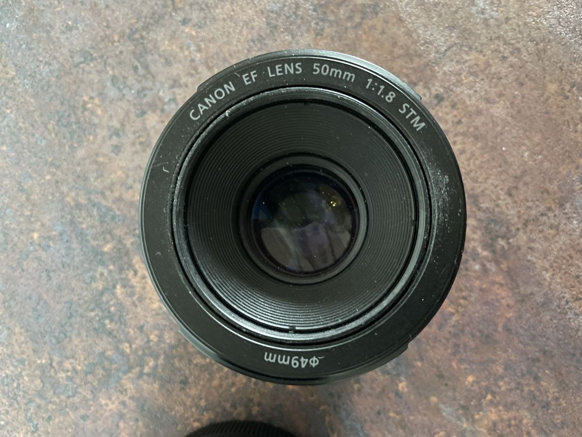 Canon Obiettivi: Canon EF-S Kit-Objektive – Usato da Fehraltorf venduto da Nadja0205 2