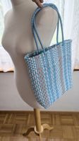 gestreifte Tasche aus Kunststoff