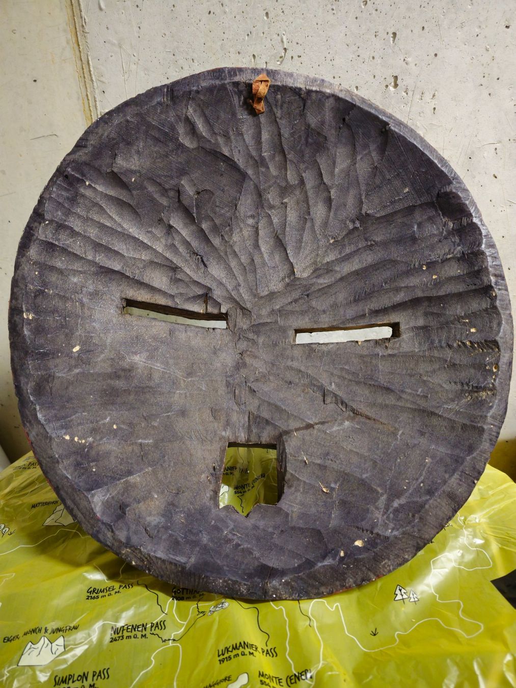 Arte internazionale: Handgeschnitzte afrikanische Holzmaske – Usato da Emmen venduto da SpassBieterBot 1