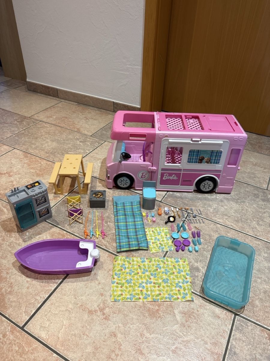 Spielzeuge: Barbie Camper 3 in 1 – Gebraucht aus Freienwil von leonie84