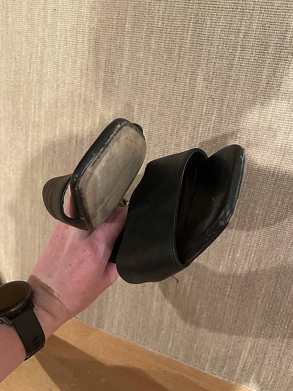 Scarpe da donna: Schwarze Heels von Mango in Grösse 40 – Usato da Zürich venduto da Ineselisabeth 3