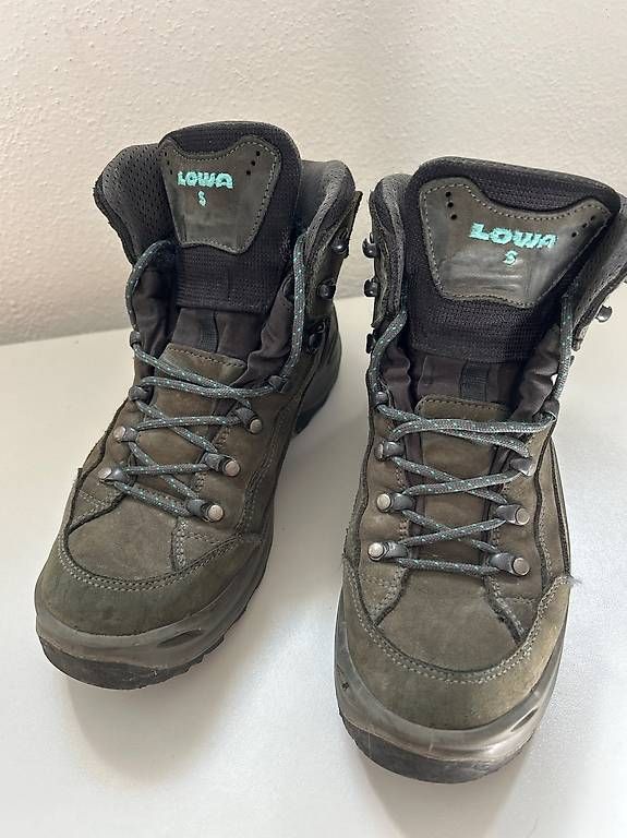Scarpe da donna: Lowa Wanderschuhe Gr. 41 – Usato da Herisau venduto da knustine 2