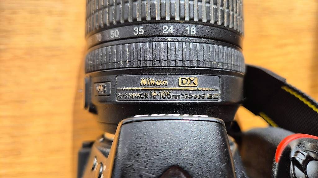 Nikon Fotocamera: Kit Nikon D5500 avec 2 objectifs et flash. Prix à discuter – Usato da La Chaux-de-Fonds venduto da danydeneuch 2