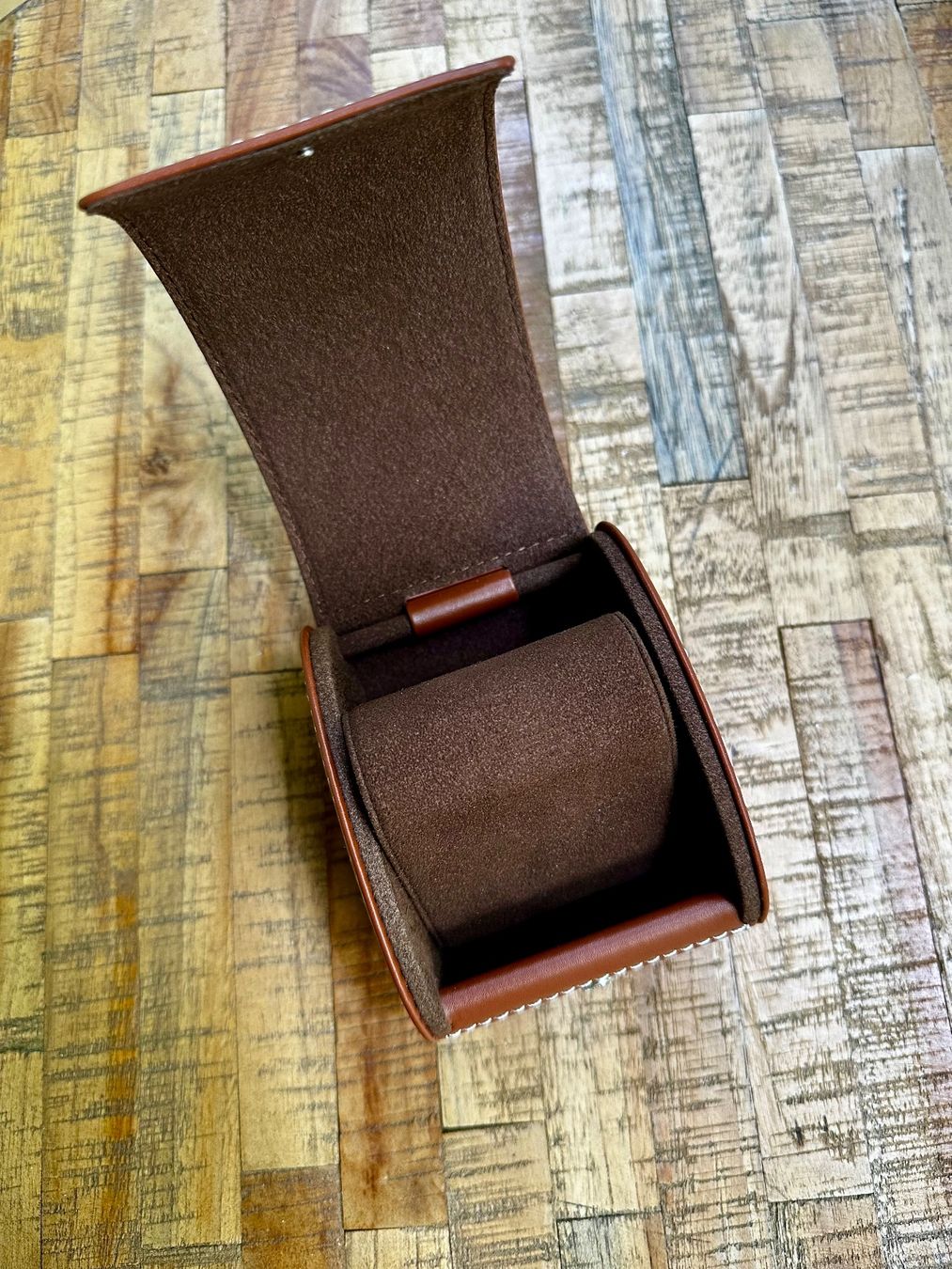 Scatole porta orologi: Etui de voyage en cuir Breitling – Usato da Genève venduto da Vintage-Tools 1