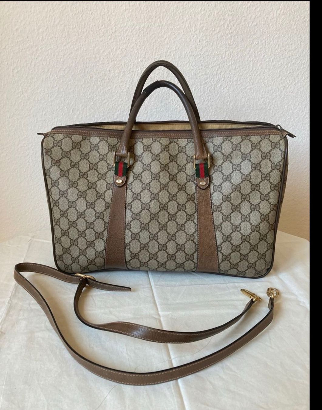 Gucci Taschen für Damen: Vintage Gucci Damentasche Modell Joy – Gebraucht aus Chavannes-Renens von Angelique2022