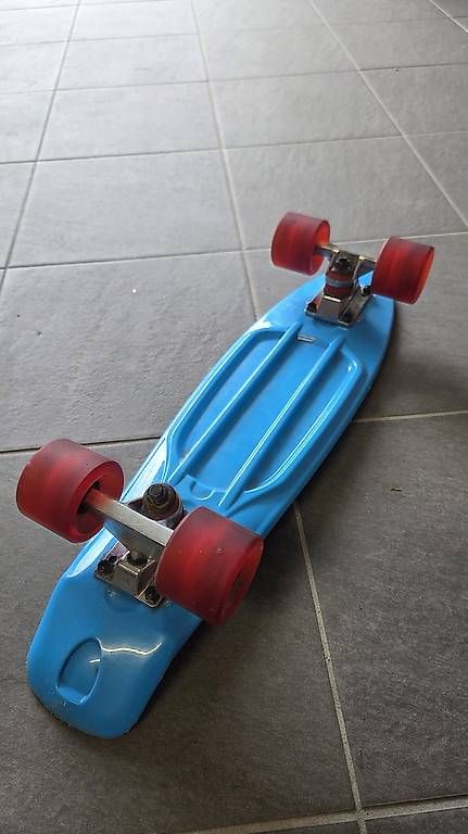 Skateboards: Rollbrett für Kinder  – Usato da Herrliberg venduto da Heldenkopf 1