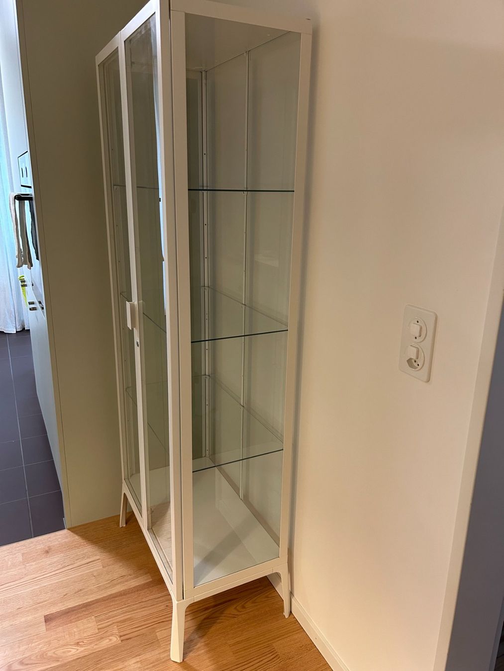 Vetrine: Vitrine MILSBO – Usato da Zürich venduto da Lola11 4
