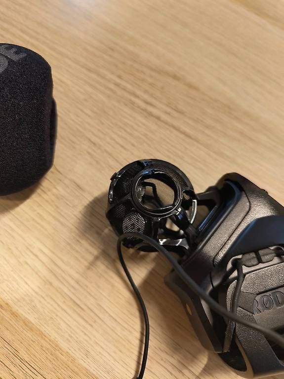Microfoni: Rode Stereo VideoMic Pro - Microphone Stéréo pour caméra – Usato da Les Cullayes venduto da bor_9fp8 2