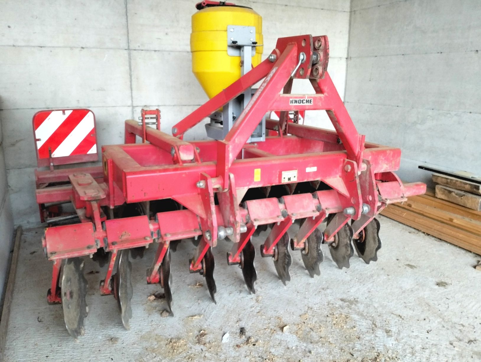 Tutte le macchine: Knoche Kurzscheibenegge – Usato da Ursenbach venduto da ruge1