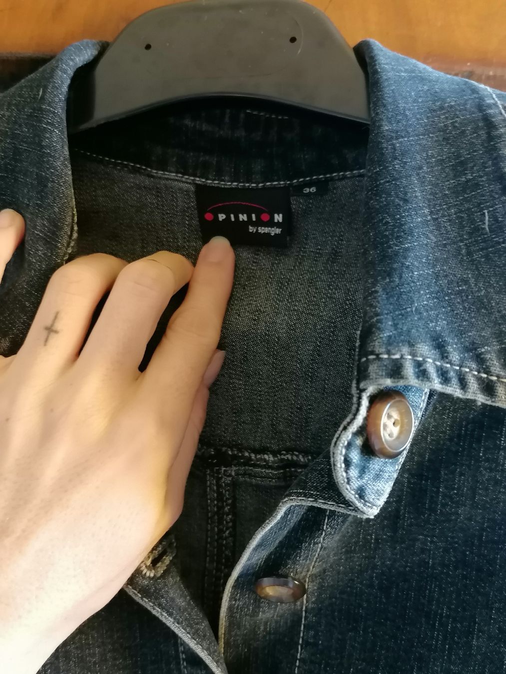 Jacken: Jeansjacke gr. 36 – Gebraucht aus Sempach von .1SecondBrands. 2