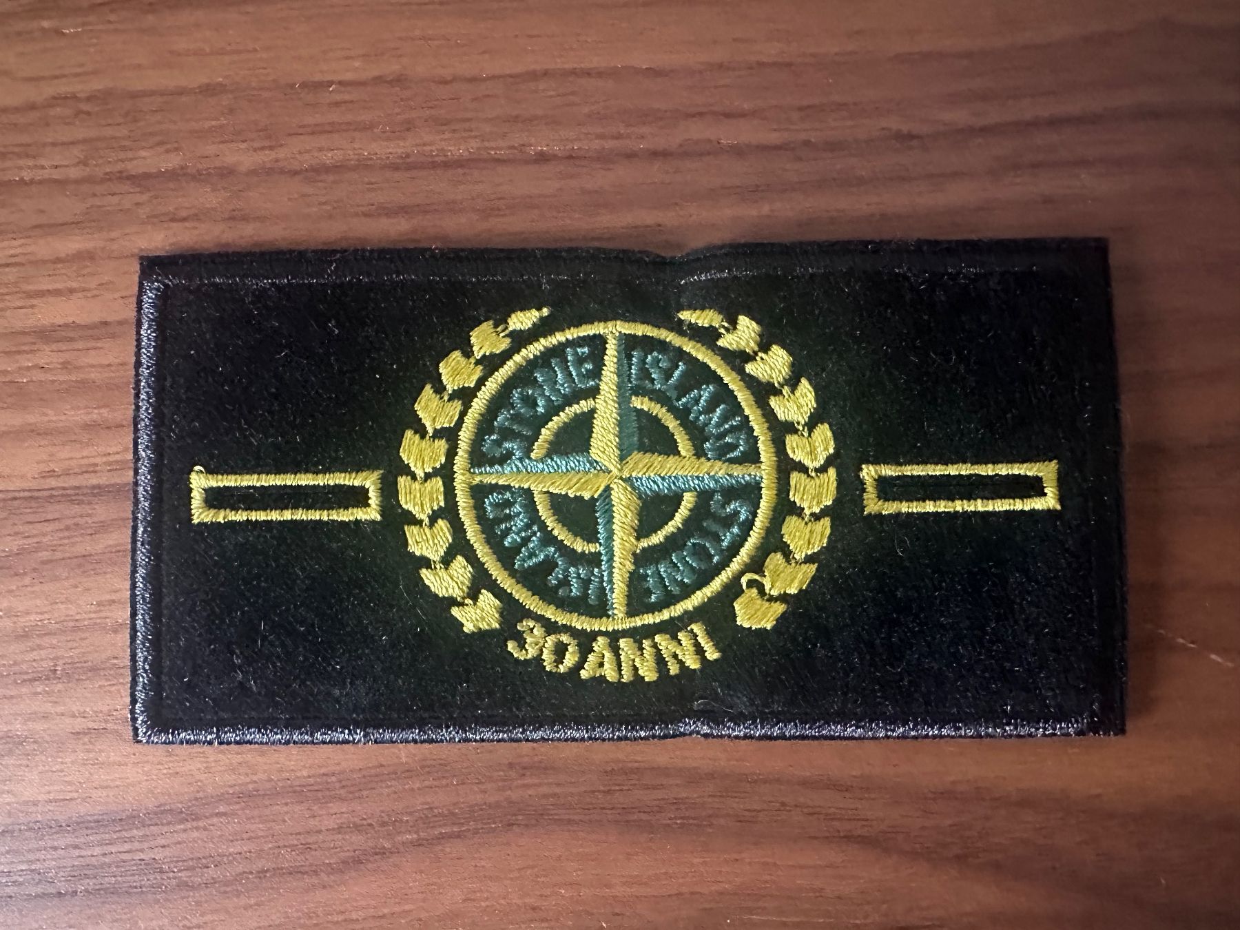 Stone Island Toppe: Patch Stone island 30 anni – Usato da Clarens venduto da luc_pz7b