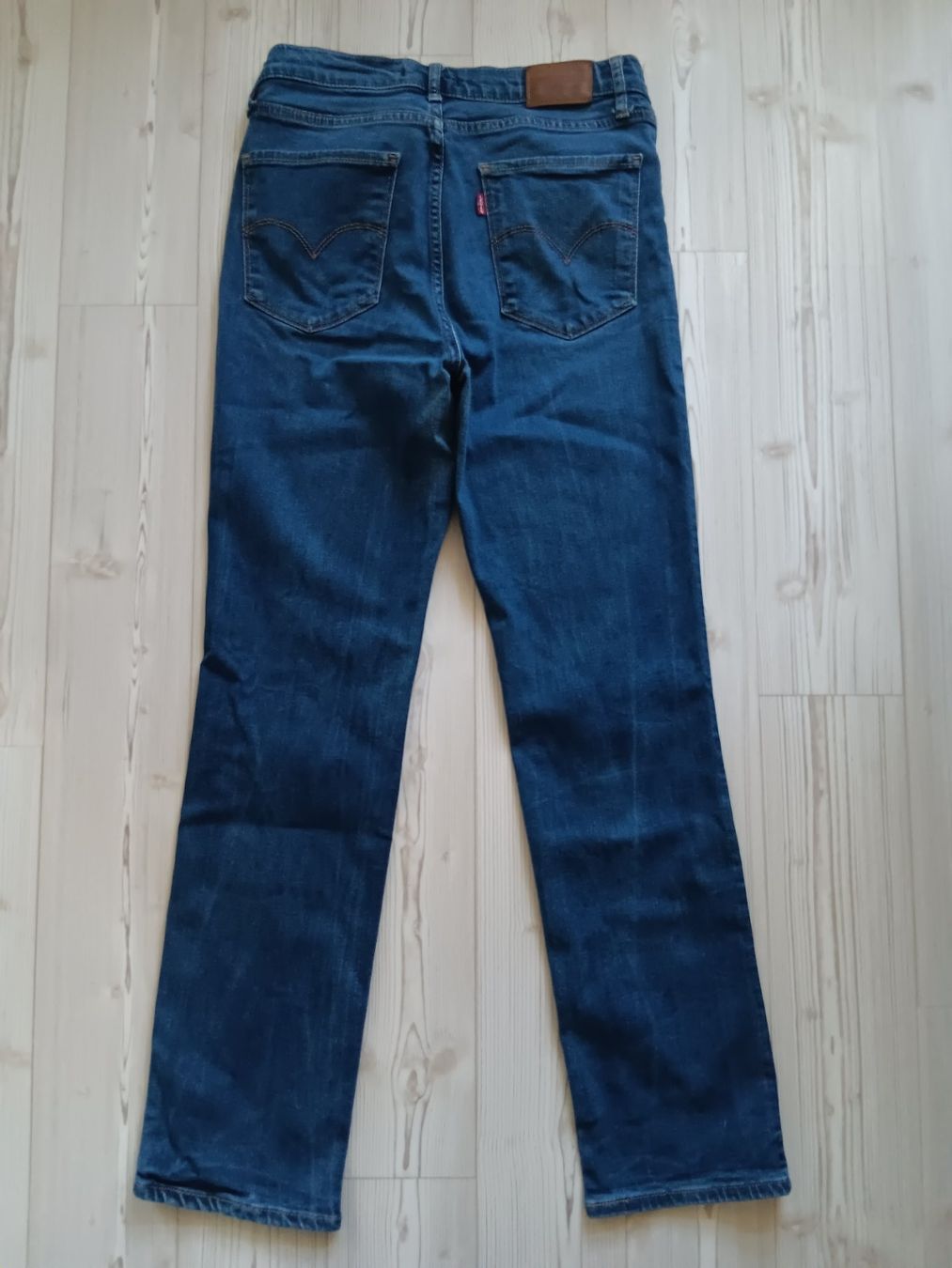 Levi's Jeans: LEVIS 724 Jeans HIGH RISE STRAIGHT taille / Grosse 29 – Gebraucht aus Cossonay-ville von Super-Price-Quality 5