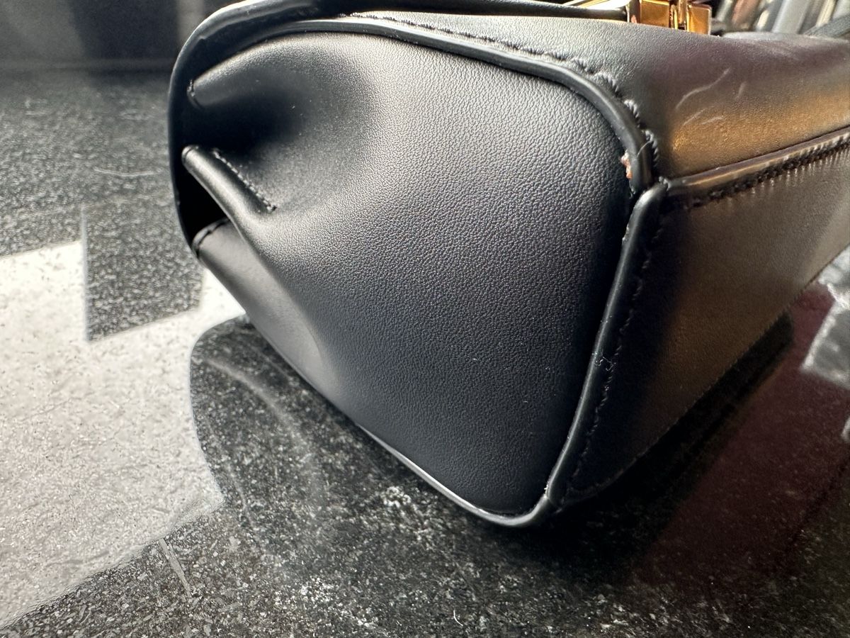 Michael Kors Borse da donna: Michael Kors Small Handbag Black – Usato da Bern venduto da Shininglove 5