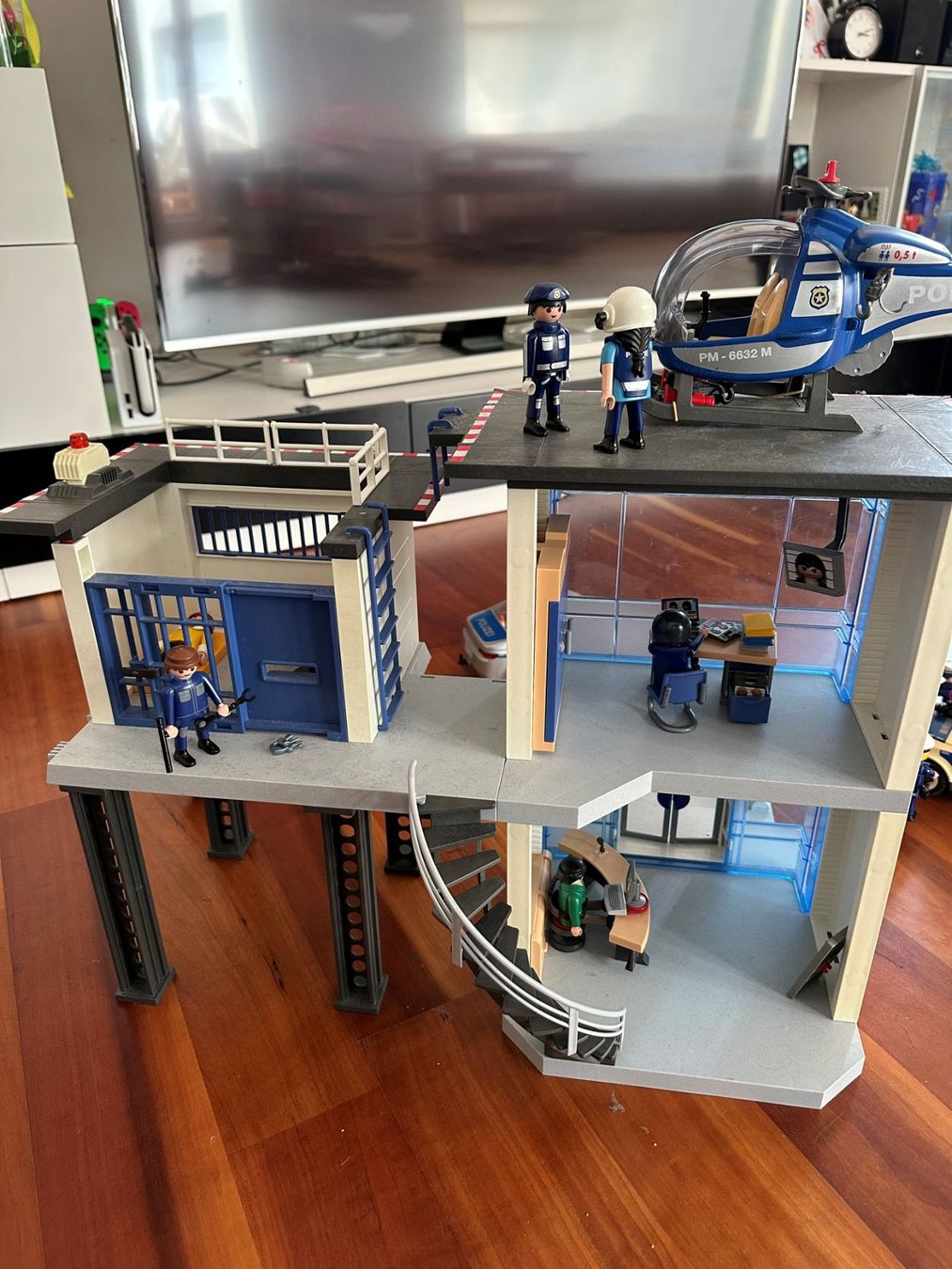 Playmobil Giocattoli: Playmobil Polizei Station mit Gefängnis – Usato da Sursee venduto da Romana6 4