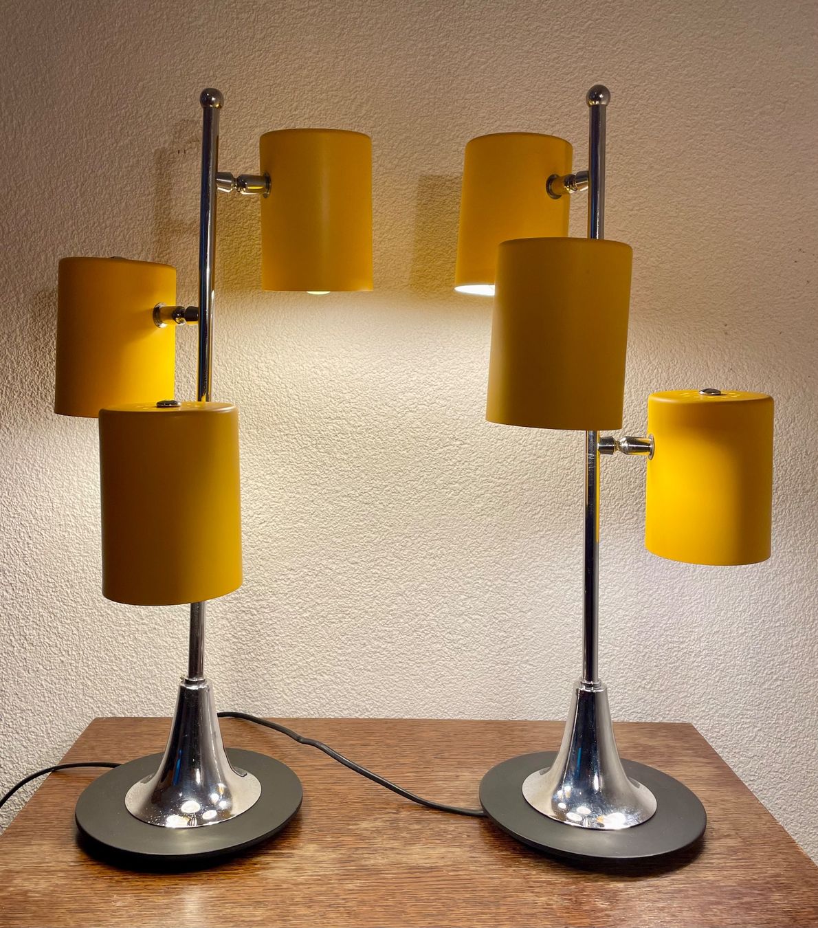 Lampen: Paire de lampes de table, Space Age, année 60/70 – Gebraucht aus Prez vers Siviriez von Mistinguette