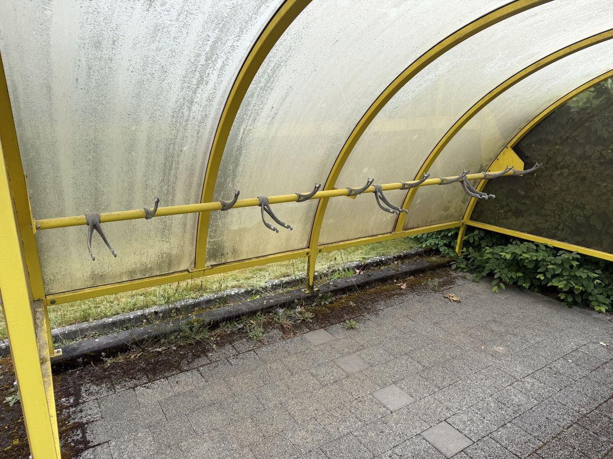 Rifugi: Velo- Ständer / Velo- Unterstand – Usato da Zofingen venduto da nelabu 1