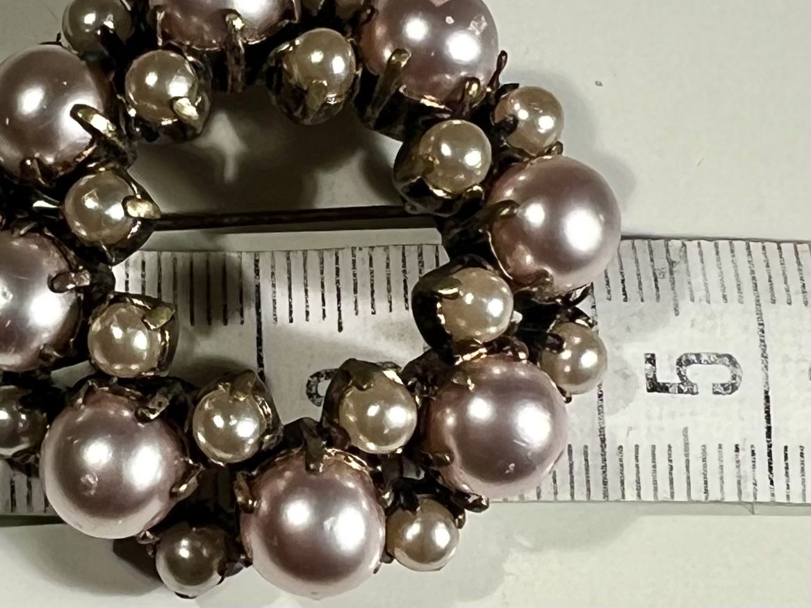 Spille & Fermagli: Broche vintage avec perles rose et crème – Usato da Genève venduto da DELIRBEADS 7