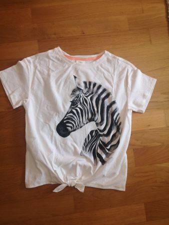 T-shirt fille neuf 170