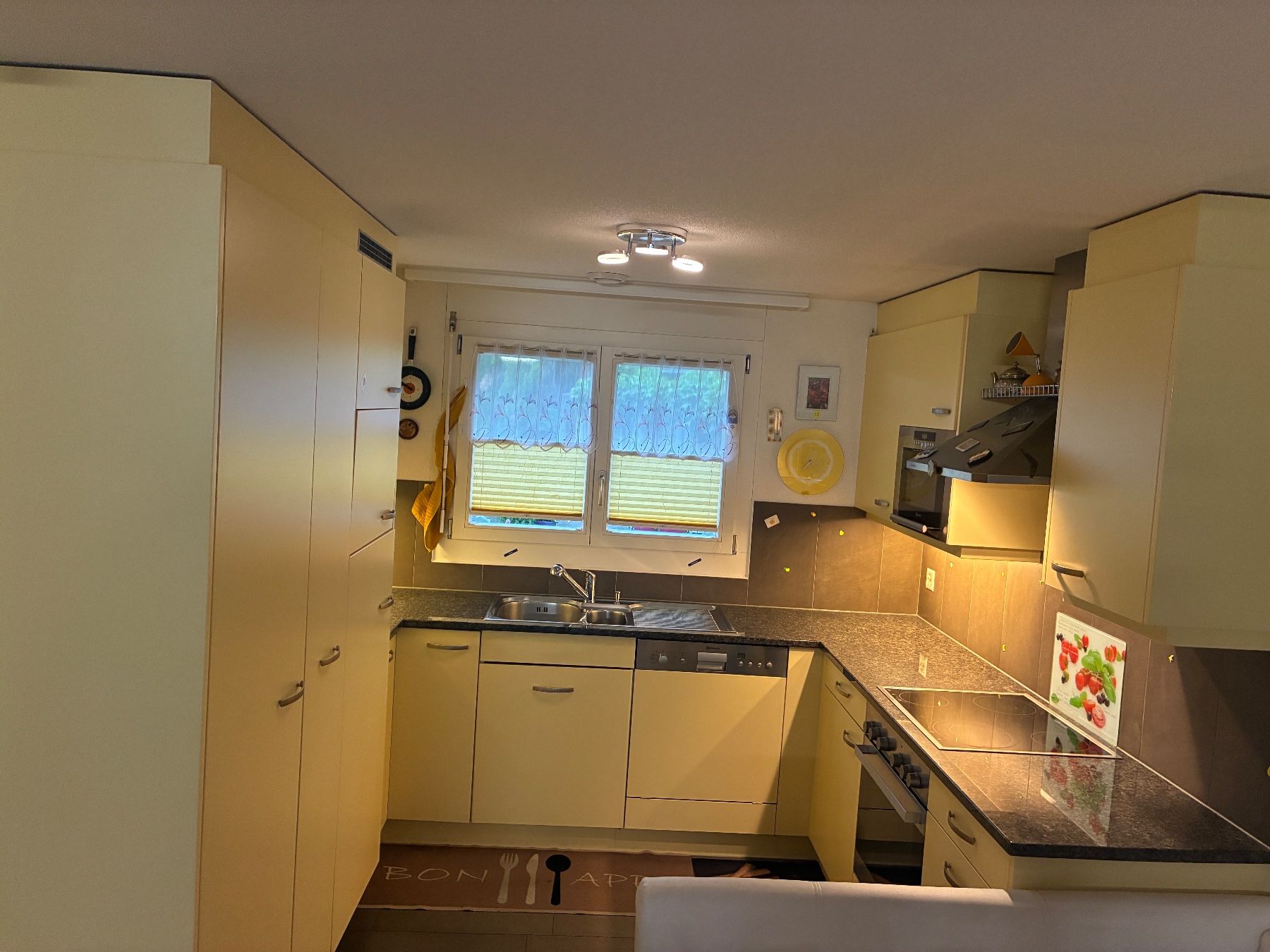 Cucine complete: Gebrauchte Küche – Usato da Uster venduto da dan_5sgb 3