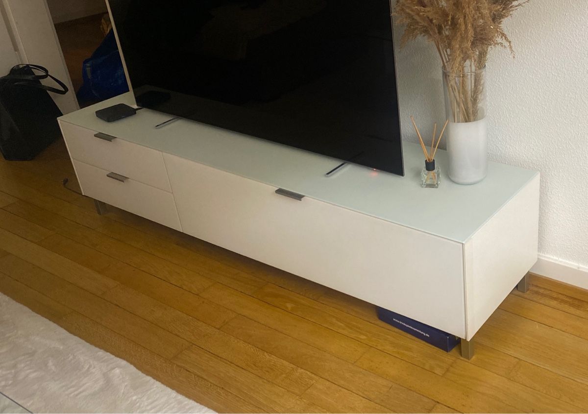 TV Möbel: Tv möbel – Gebraucht aus Winterthur von das_yb8s