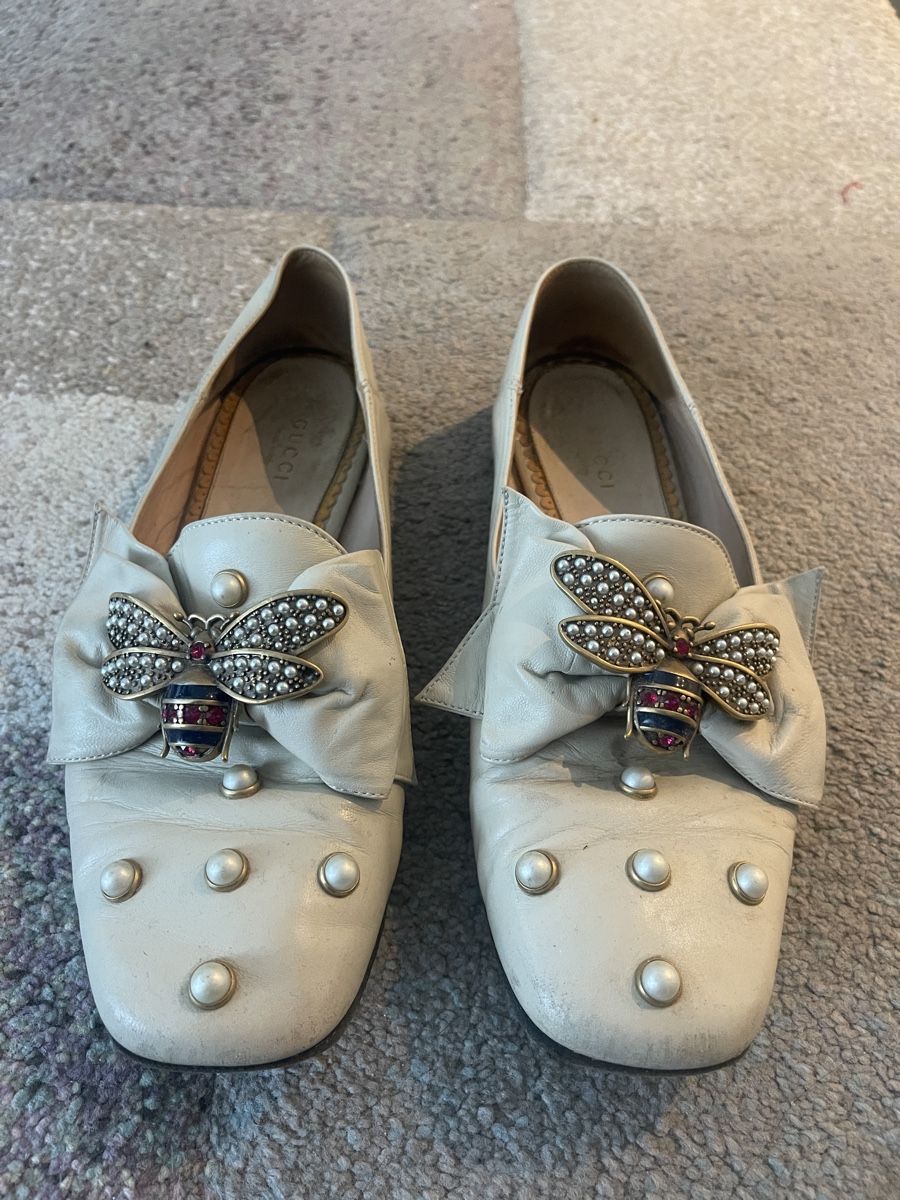 Gucci Damenschuhe: Gucci Designer Cream Leather loafers – Gebraucht aus Unterägeri von Nadiatweshe
