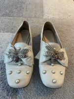 Gucci Designer Cream Leather loafers