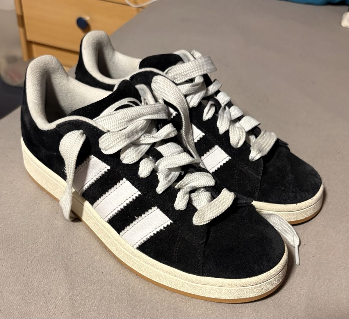 Adidas Herrenschuhe: Adidas Campus 43 1/3 – Gebraucht aus Mosnang von kat_5zxs