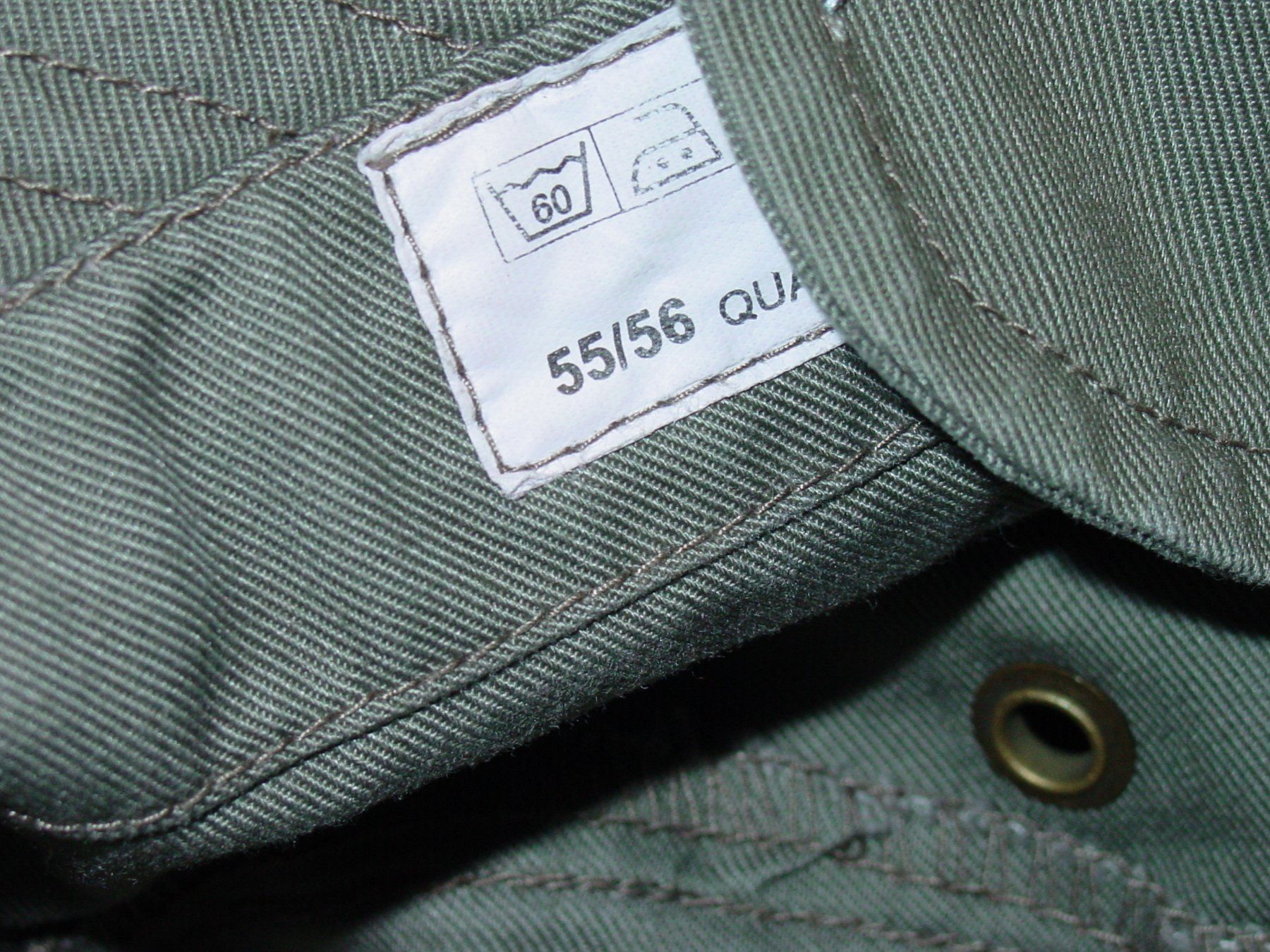 Schweizer Armee Uniformen: Grauer Uniform Mutz mit Klett Abzeichen Gr.55/56 – Gebraucht aus Ursenbach von shopverte 2
