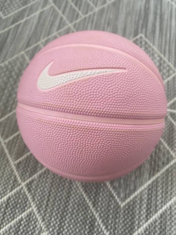 Nike Palloni: Nike Mini Basketball Pink – Usato da Grenchen venduto da Tirana 2