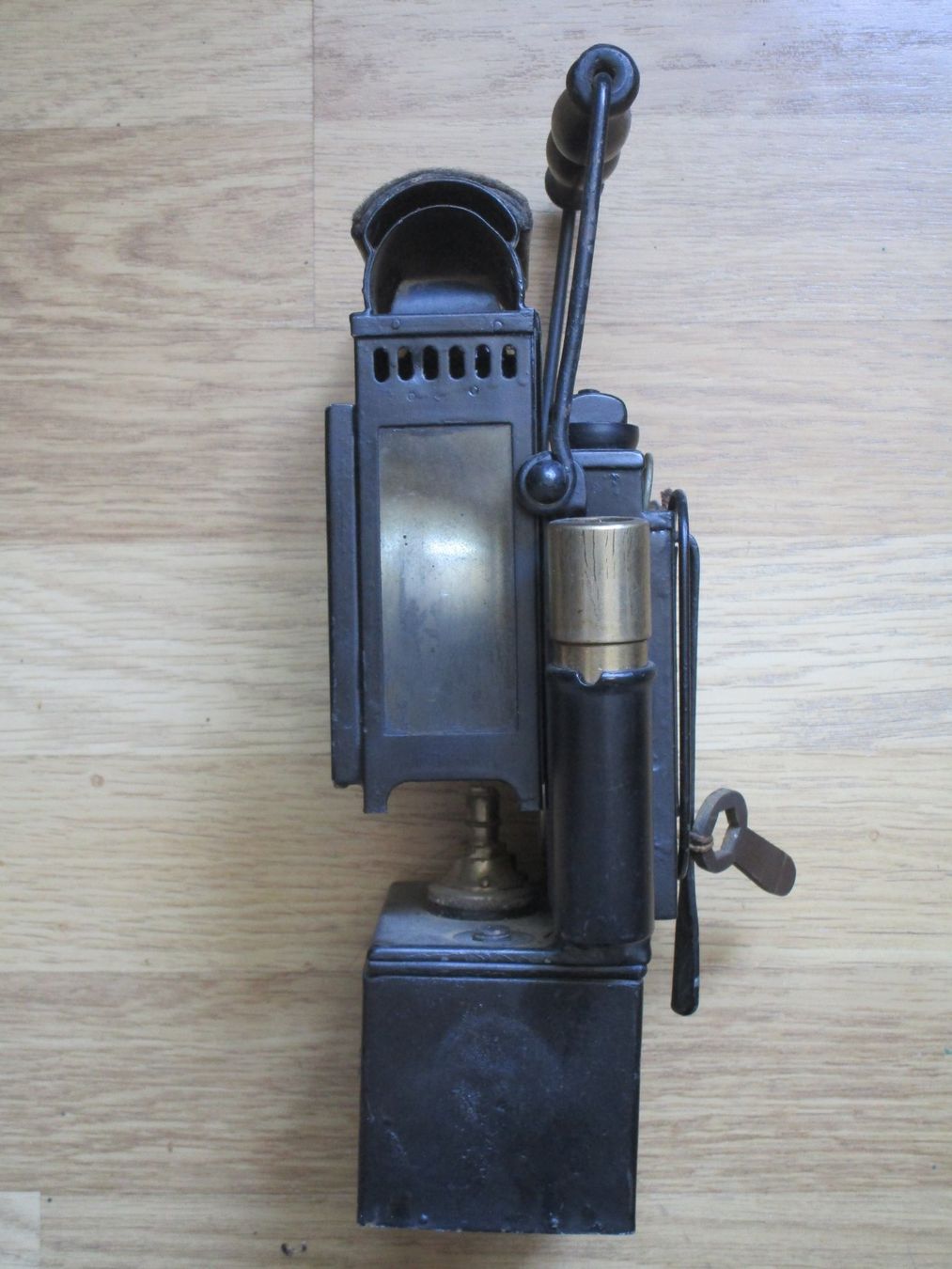 Schweizer Armee Lampen: Antike Laterne  CH-Militär – Gebraucht aus Heimberg von Lupo57 2